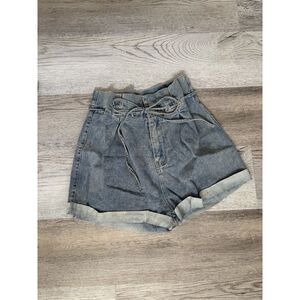 Super cute high waisted oversized denim shorts